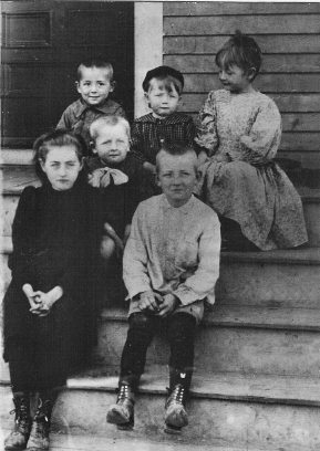 Six Jameson Children in 1899